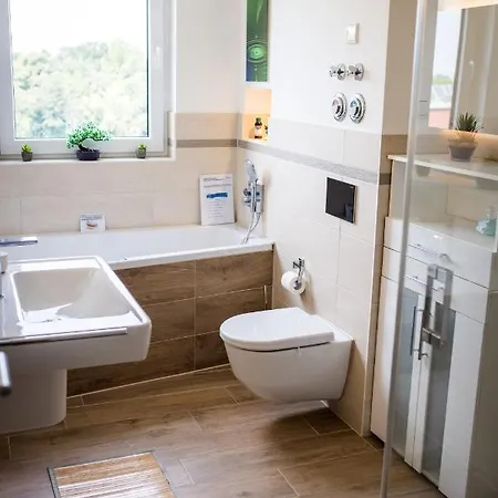 Zentrum Und Whirlpool 107m2 Haendel-suite By Meis - Perfekt Fuer Laengere Aufenthalte! * Halle (Saale)