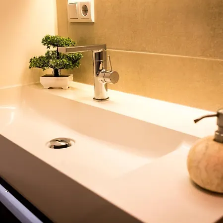 Zentrum Und Whirlpool 107m2 Haendel-suite By Meis - Perfekt Fuer Laengere Aufenthalte!
